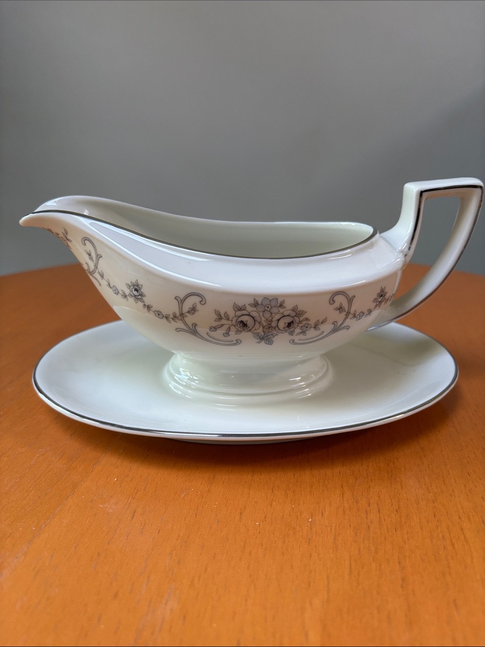 Johann Haviland fine China gravy boat